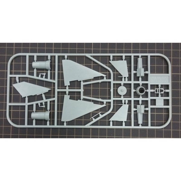 Легкий винищувач Helwan HA-300 Kahira ВПС Єгипту 1/72 A & A Models 7207