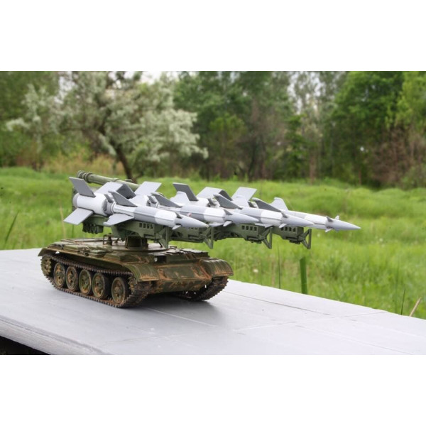  S-125M Neva-SC SA-3 GOA Missile System on T-55 Chassis   1/72 A&A Models 7217