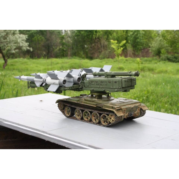  S-125M Neva-SC SA-3 GOA Missile System on T-55 Chassis   1/72 A&A Models 7217