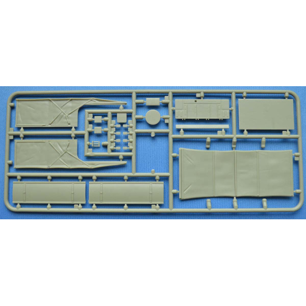 0,5t Light truck 4x4 Iltis SAN w/medical mission  1/35 ACE 35103