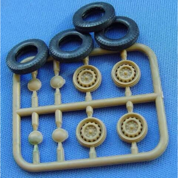 FAI-M Armoured Car 1/48 ACE 48107