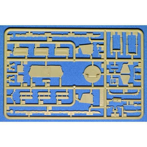 BTR-70 APC (late production series) 1/72 ACE 72166