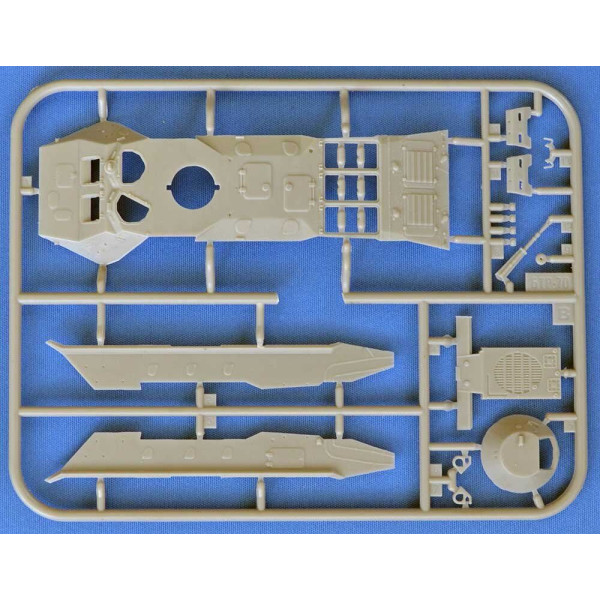 BTR-70 APC (late production series) 1/72 ACE 72166
