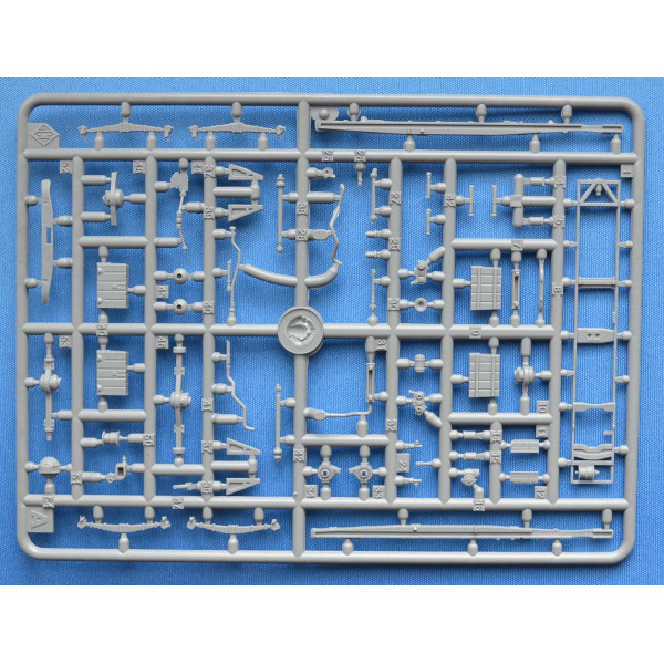 Soviet All-Road Military truck GAZ-66  1/72 ACE 72182