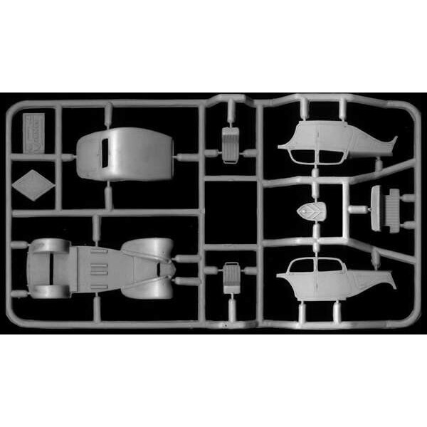 Citroen Traction Avant CV11  1/72 ACE 72273