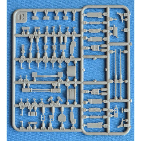 AMX-13 DCA twin 30mm AA version 1/72 ACE 72447
