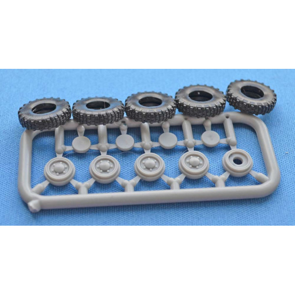 AML-60 Mortar Carrier (4x4) 1/72 ACE 72455