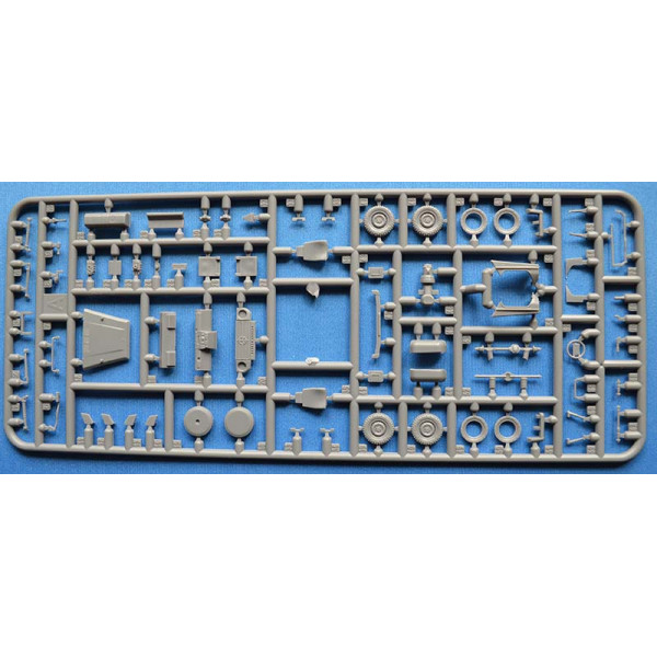 LKW 0,5t gl Panel One - typ460/461 - Wolf BAT LL (фургон)  1/72 ACE 72473