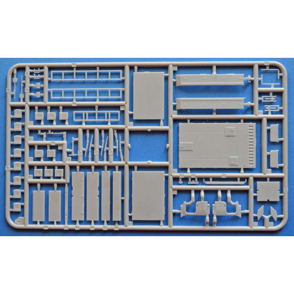 3,7cm Flak 36 auf Fahrgestell mZgKw 5t Sd.Kfz.6/2  1/72 ACE 72573