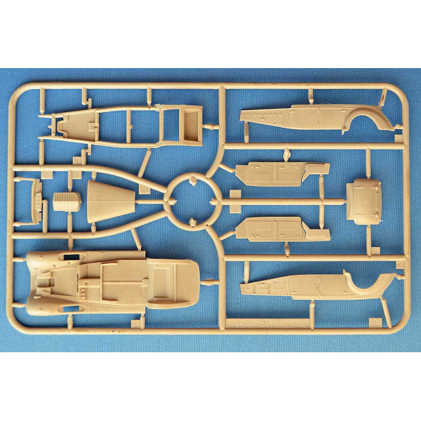 MB-770K Offener Tourenwagen - armoured cabriolet for Reichskanzler 1/72 ACE 72577