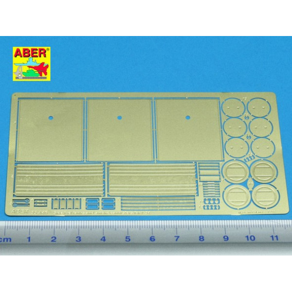 Side fuel tanks and smoke cannisters for T-34 1/35 ABER 35 A046