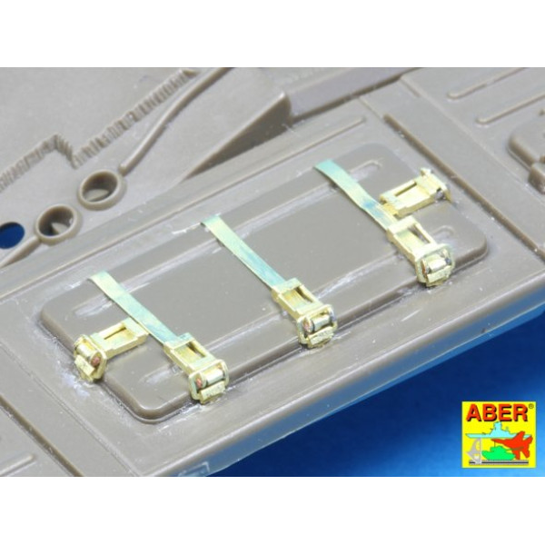 Clasps for Russian modern Tanks like T-64;T-72;T-80;T-90 1/35 ABER 35 A122
