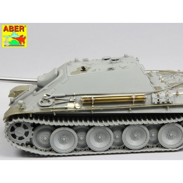 Sd,Kfz. 173 „Jagdpanther” - early version (premium set) 1/35 ABER 35 K17