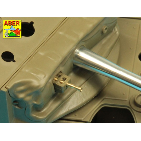 76,2 mm Ordinance Q.F. 3-in. 17 PDR. Mk. II barrel with muzzle brake for A34 COMET 1/35 ABER 35 L-332