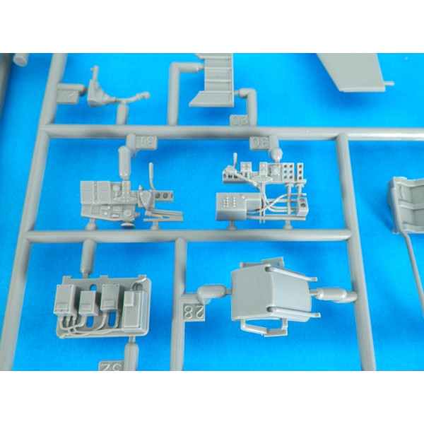 TBM-3 [USS Bunker Hill] 1/48 Academy  12285