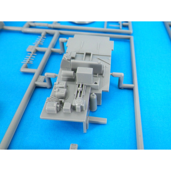 TBM-3 [USS Bunker Hill] 1/48 Academy  12285