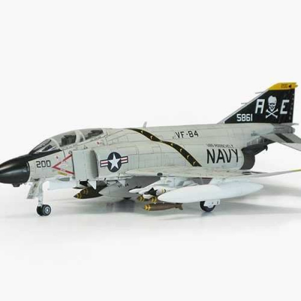 F-4J 'VF-84 JOLLY LOGERS' 1/72 Academy 12529