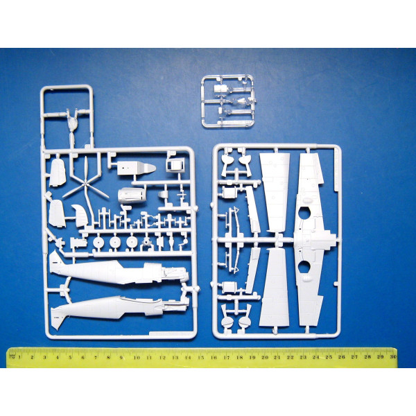 Літак винищувач Messerschmitt Bf109E-4  1/72 Airfix  01008A
