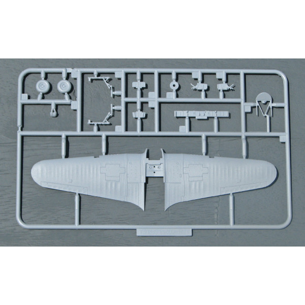 Hawker Hurricane MkI   1/72 Airfix   01010