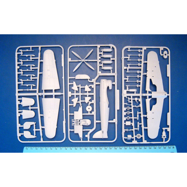 Hawker Typhoon Mk.IB 1/72 Airfix  02041a