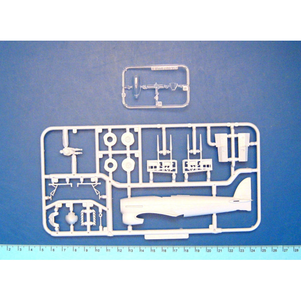 Hawker Typhoon Mk.IB 1/72 Airfix  02041a