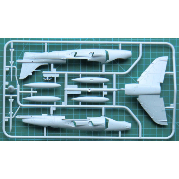 BAe Sea Harrier FA2   1/72 Airfix   04052A