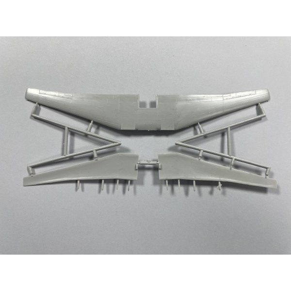 Antonov An-74T - Civil aircraft (Plastic model kit) 1/144 Amodel 1434