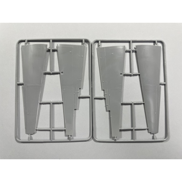 Antonov An-24T Military Transport Aircraft (Plastic model kit) 1/72 Amodel 72160