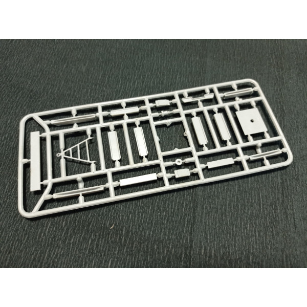 AN602 TSAR Bomba  1/72 Amodel 72265