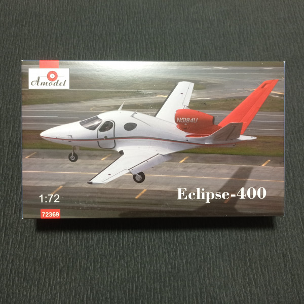 Light jet aircraft Eclipse-400 1/72 Amodel 72369