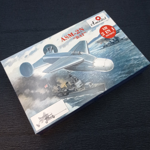 American homing anti-ship glide bomb ASM-2N "BAT" 1/72 Amodel NA72012