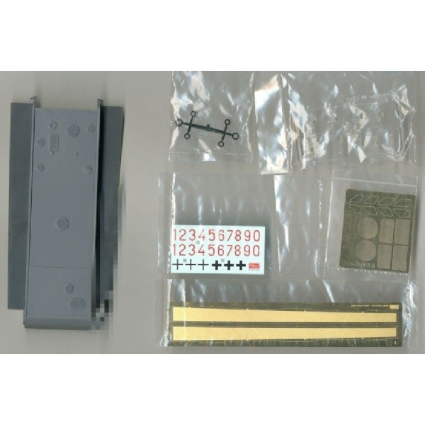 Panzerkampfwagen VII Lowe  1/35 Amusing Hobby 35A005