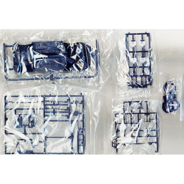 Mazda FD3S RX-7 '99 (Innocent Blue mica) 1/24 Aoshima 05498