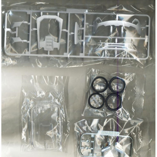 Lamborghini Huracan Performante 1/24 Aoshima 05600