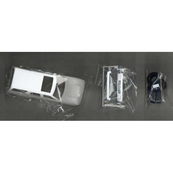 Toyota VZN130G Hilux Surf SS 1/24 Aoshima 05698