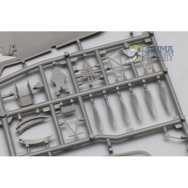 Hurricane Mk I Trop Model Kit! 1/72 Arma Hobby 70021