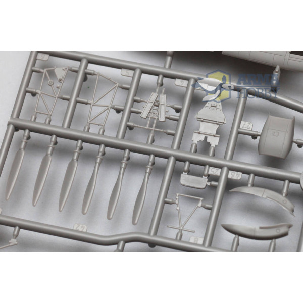 Hurricane Mk I Navy Colours - Model Kit! 1/72 Arma Hobby 70022