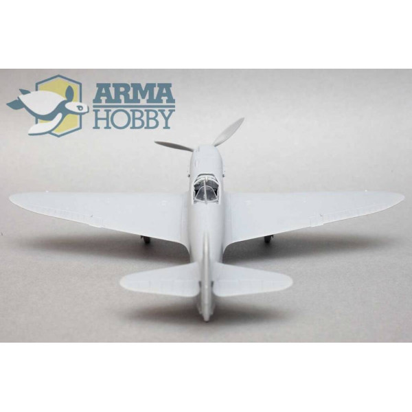 Yakovlev Yak-1b Model Kit 1/72 Arma Hobby 70028