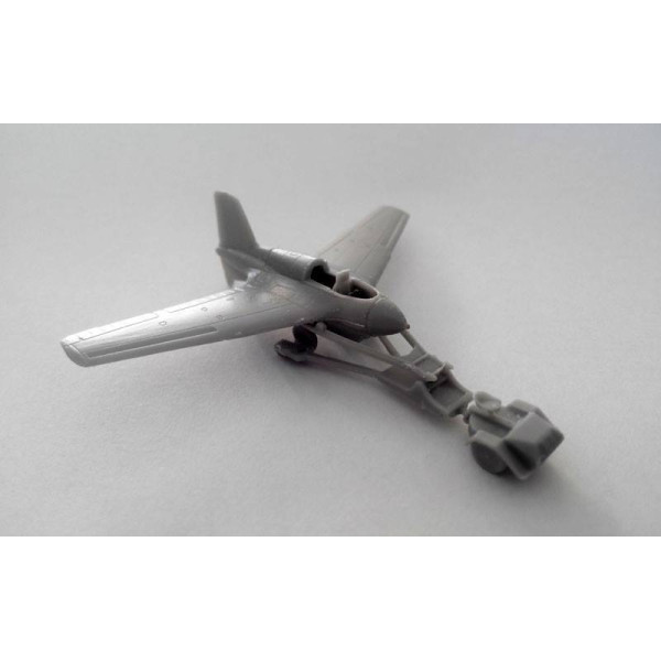 Літак - винищувач Messerschmitt Me 163B “Komet” w/ Scheuch Schlepper 1/144 Armory models AR14504