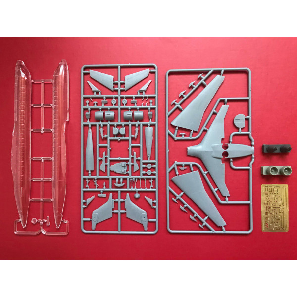 Bombardier CRJ-700 American Eagle 1/144 BPK 14408
