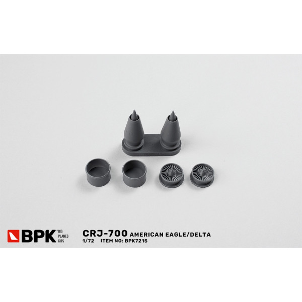 Bombardier CRJ-700 AMERICAN EAGLE/DELTA 1/72 BPK 7215