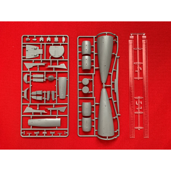 Bombardier CRJ-900 1/72 BPK 7216