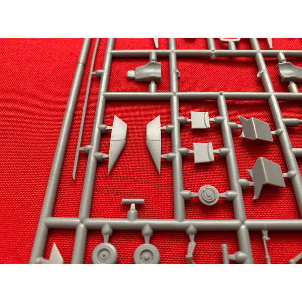 Bombardier CRJ-900 1/72 BPK 7216