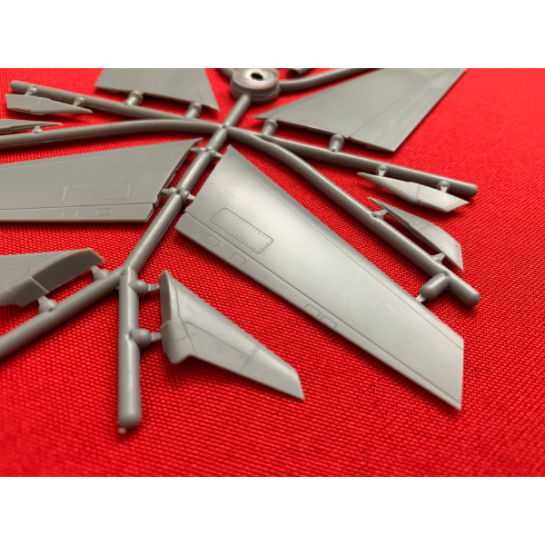 Bombardier CRJ-900 1/72 BPK 7216