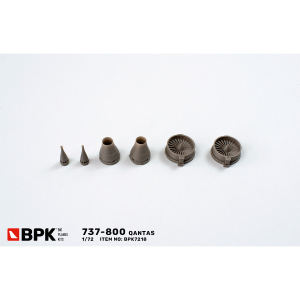 Boeing 737-800 QANTAS 1/72 BPK 7218