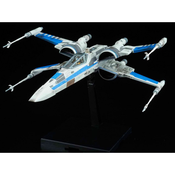 Blue Squadron Resistance X-Wing Fighter  1/72 Bandai Star Wars 232964