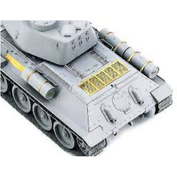 T-34/85 Composite Turret 112 Plant w/5 Resin Figures 1/35 Border model BT-027