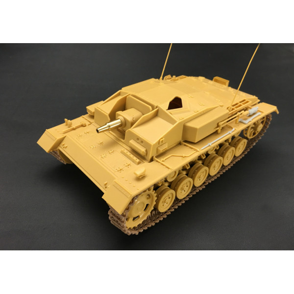 Sturmgeschütz III Ausf E (SdKfz 142)  1/35 Bronco Models 35118