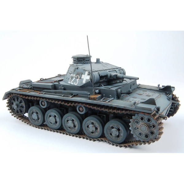 Pz.Kpfw. III Ausf.A (Sd Kfz 141)  1/35 Bronco Models 35134