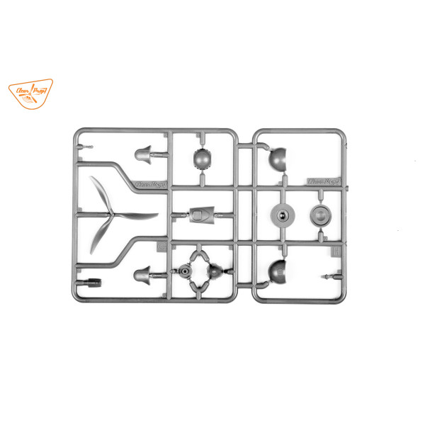 TB.2 UAV in UKRAINIAN NAVY (STARTER KIT) 1/35 Clear Prop 3503